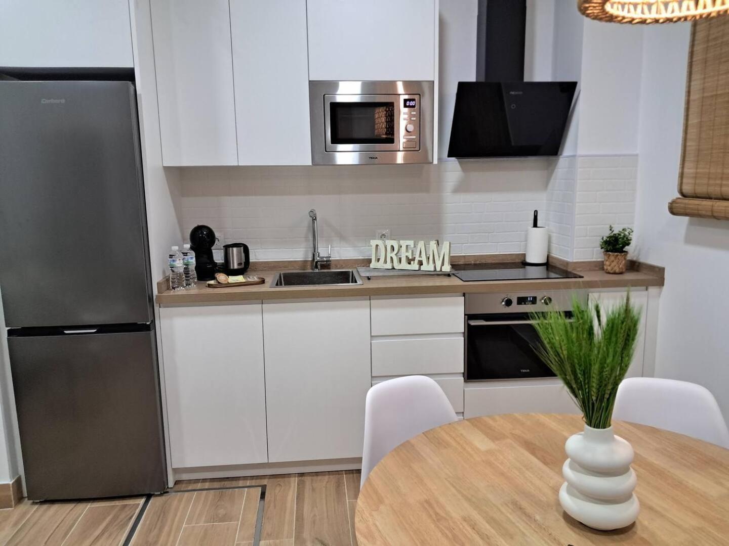 Coffee & Calm Triana Apartment Sevilla Buitenkant foto